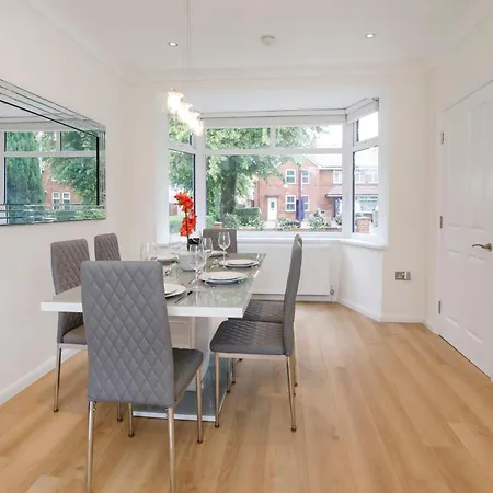 The Burton York 3 Bedroom House Sleeps 6 Экстерьер фото