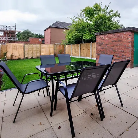 The Burton York 3 Bedroom House Sleeps 6 Экстерьер фото